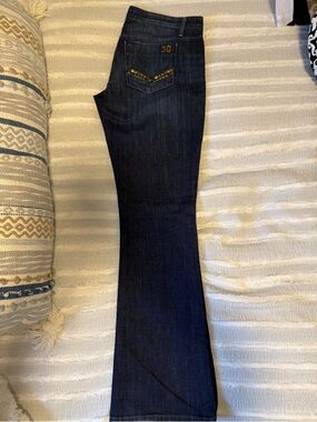Joes Jeans Sz 32 Dark Blue Womens Bootcut Jeans with embellished rear pockets